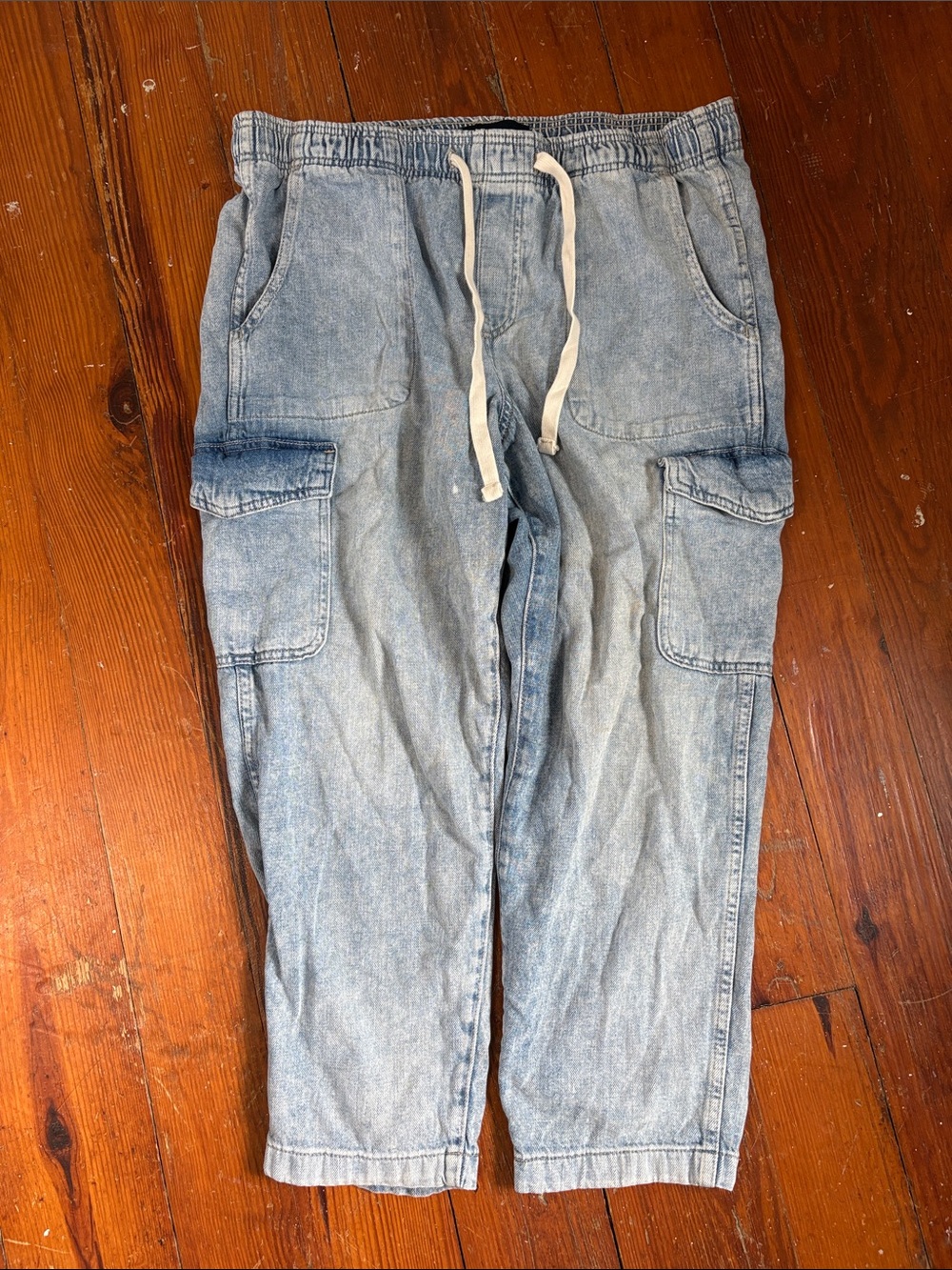 GAP Light Wash Denim Cargo Joggers Easy Jeans size Large Drawstring
